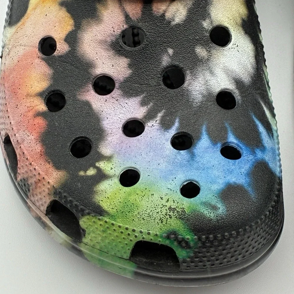 Crocs Classic Black Tie Dye Graphic Clogs Flips Slides Men's 6 Women's 8 - Picture 7 of 8